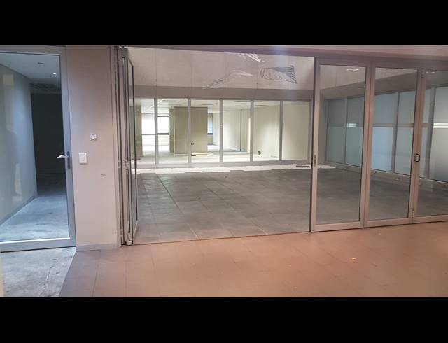 664M² OFFICE TO LET IN TYGER VALLEY